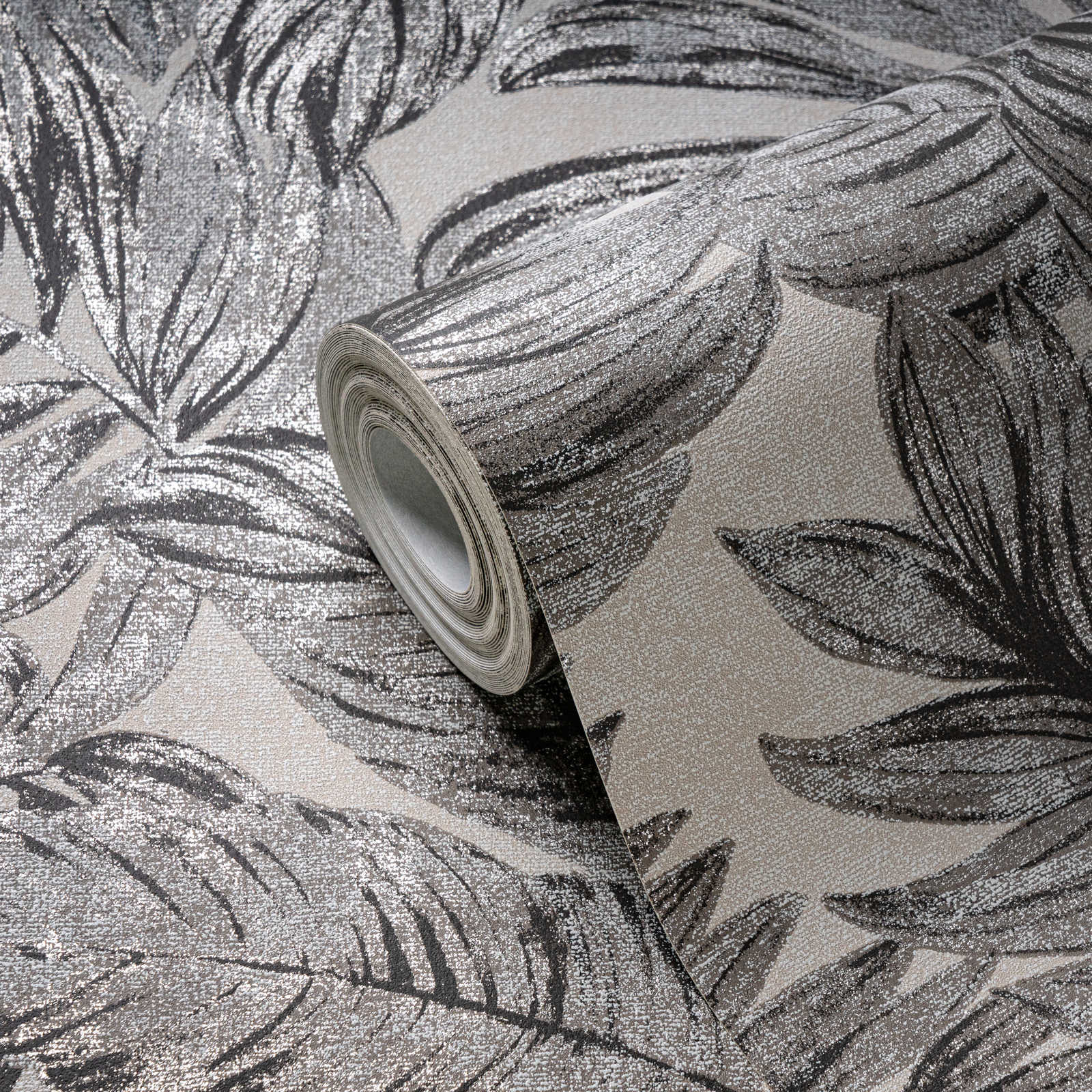             Papel pintado no tejido con motivo de hojas de selva - marrón, gris, beige
        