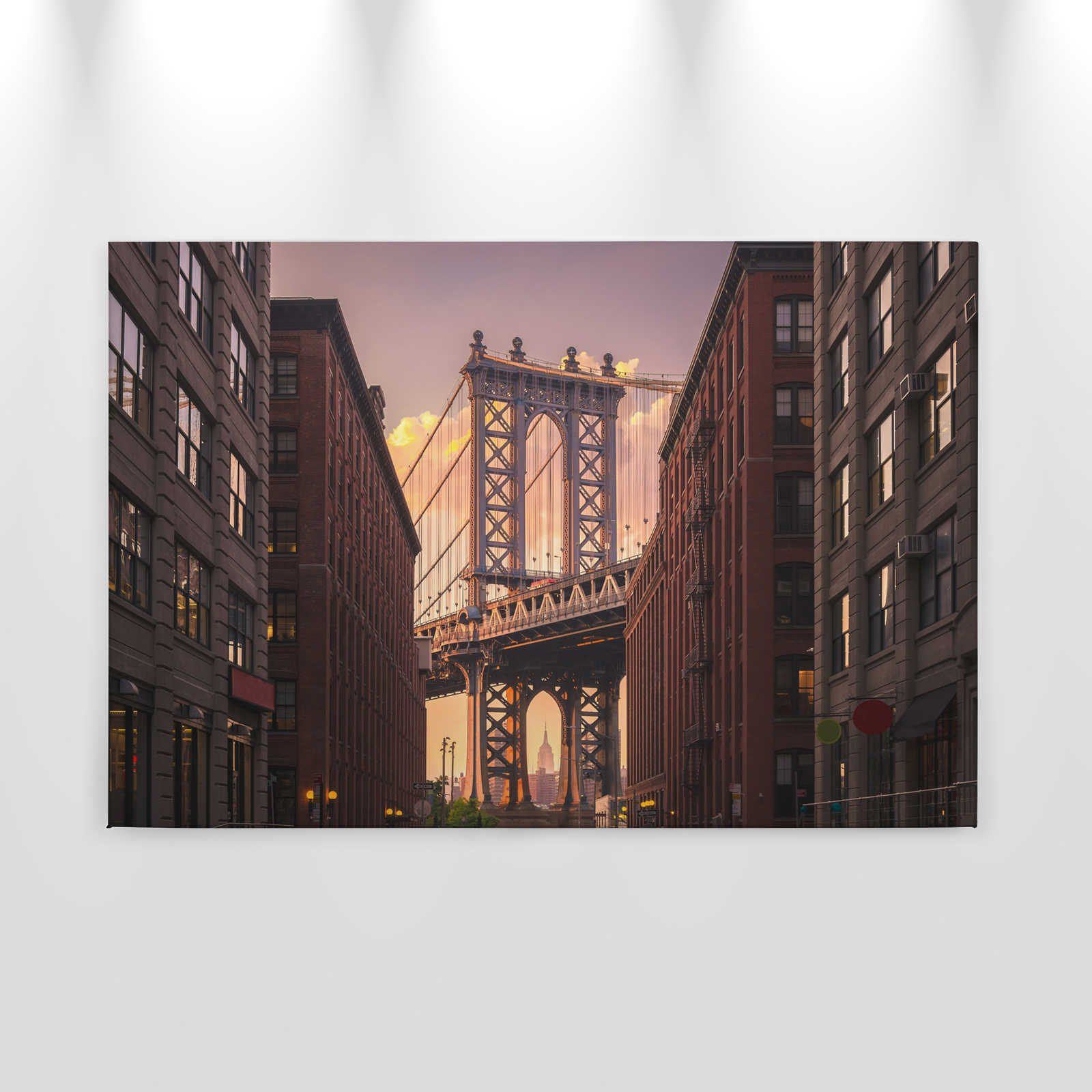             Lei muur met Brooklyn Bridge vanaf de straat - 0.90 m x 0.60 m
        