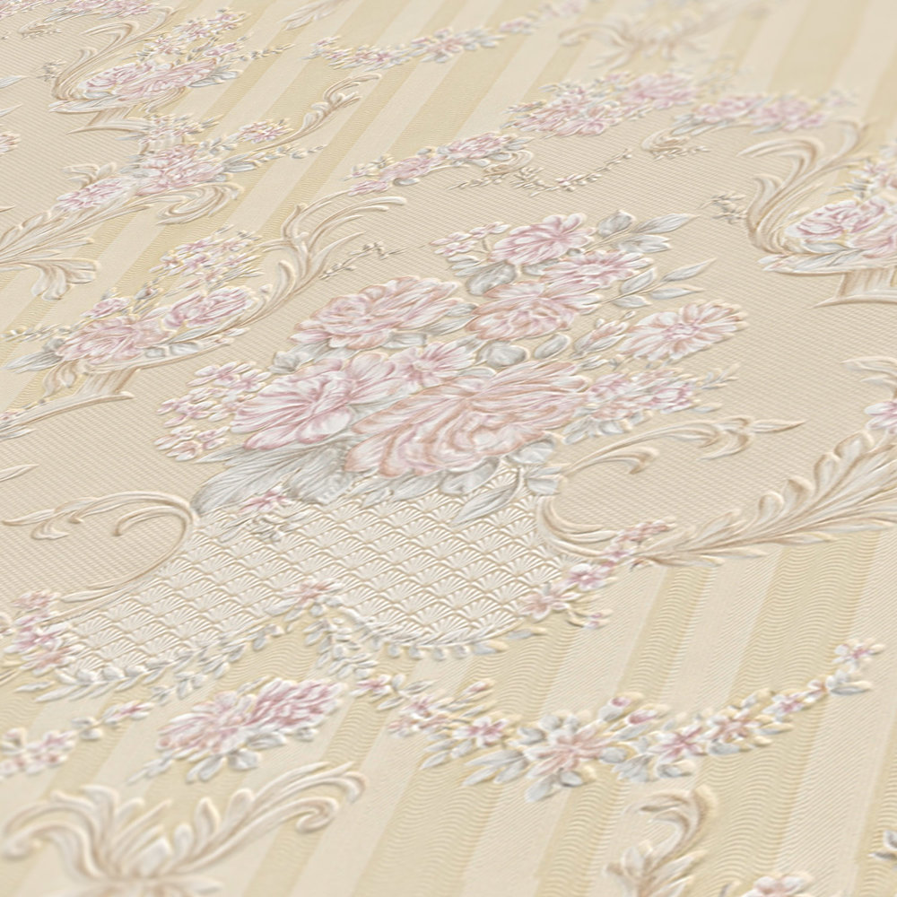             Papel pintado neobarroco con adornos de rosas y rayas - Beige, metálico
        