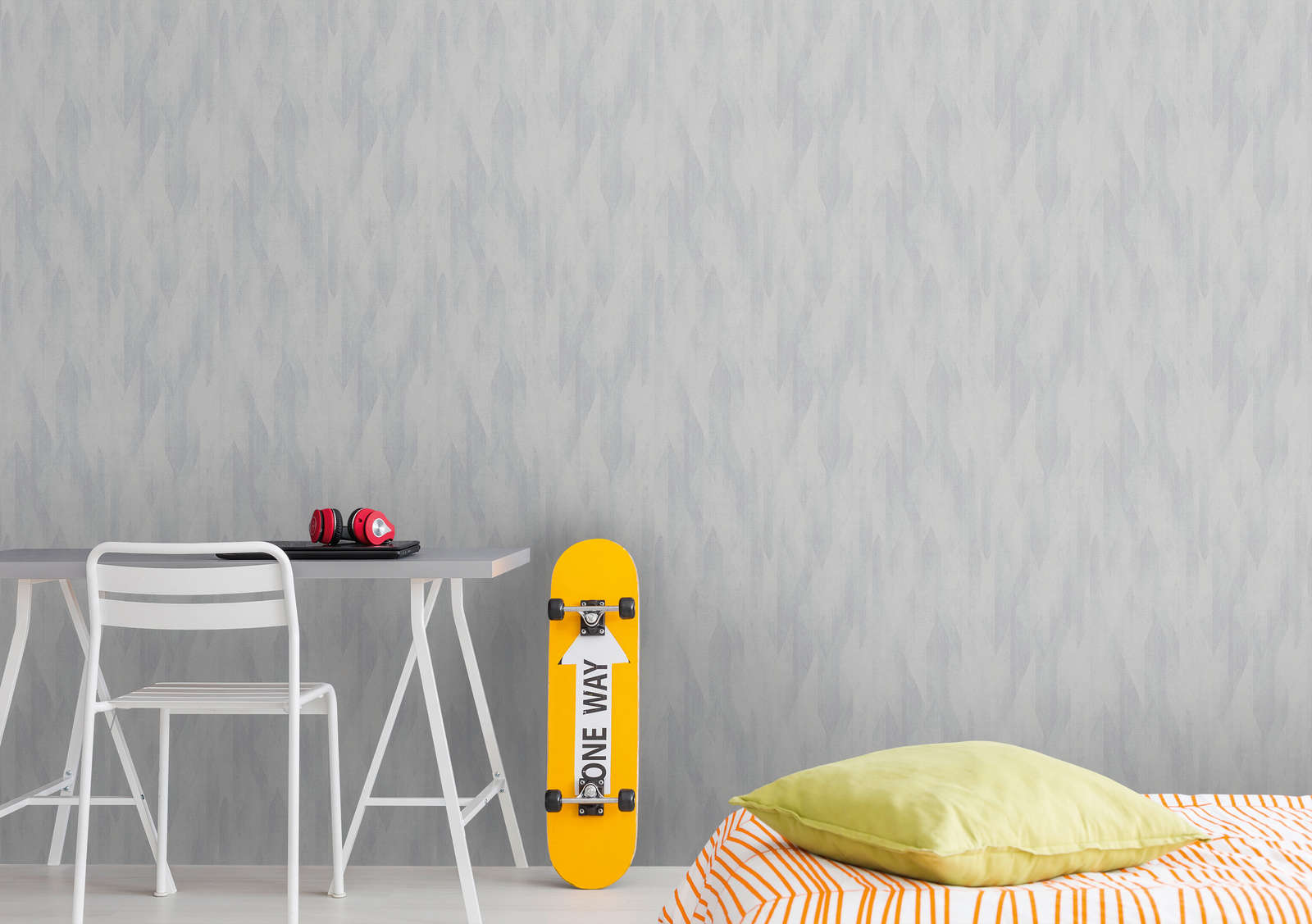             Graphic non-woven wallpaper with subtle diamond pattern - grey, white
        