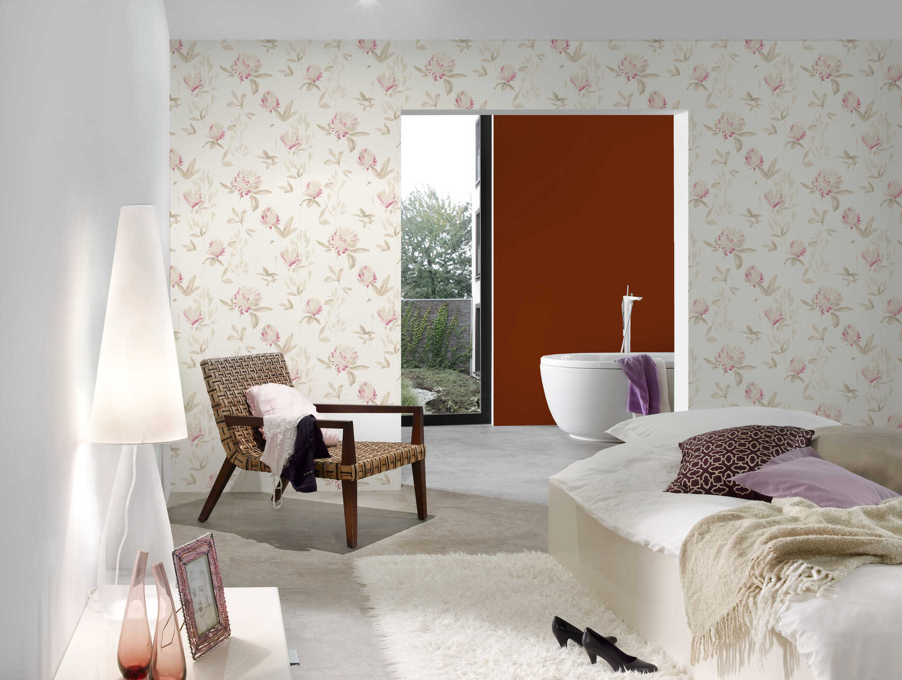             Abstract floral non-woven wallpaper with pink accents - beige, purple
        