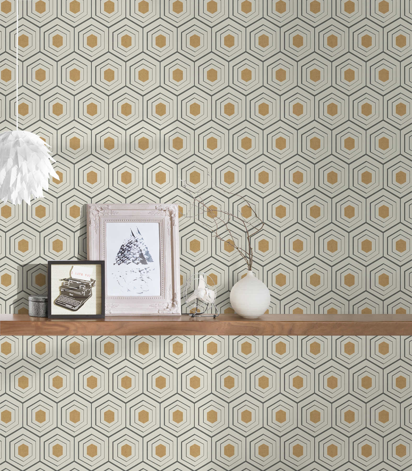             Retro wallpaper 50s honeycomb pattern & metallic accent - beige
        