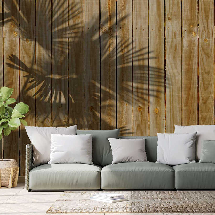 Papier peint panoramique imitation bois et ombres de feuilles de palmier - Beige
