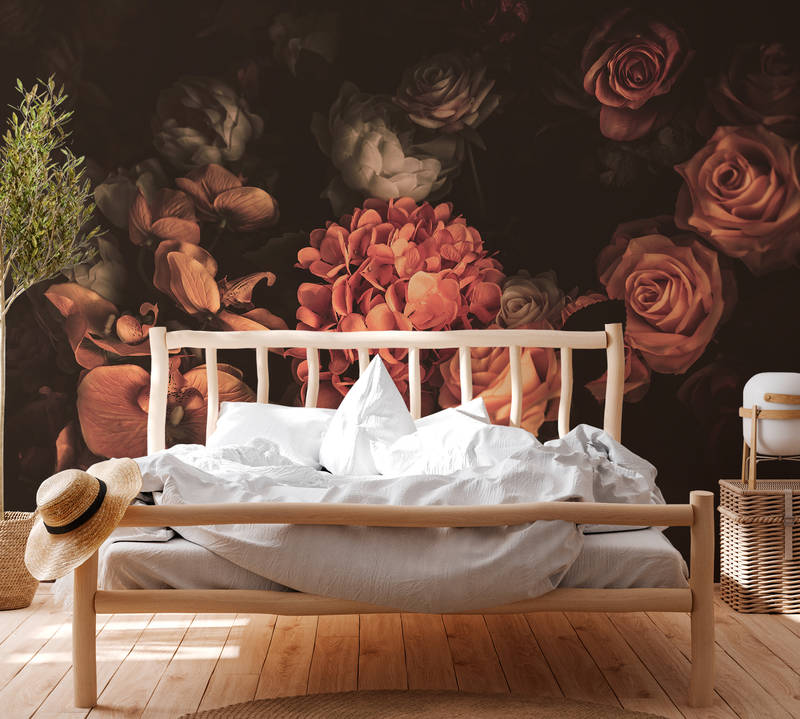             Papier peint romantique avec bouquet de fleurs - orange, rose, noir
        
