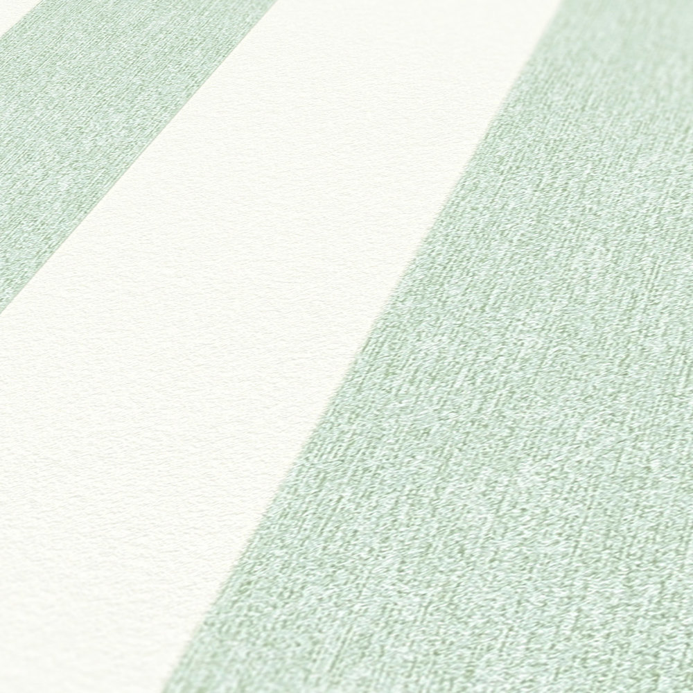             Papel pintado no tejido con rayas de aspecto texturizado y mate - verde, blanco
        