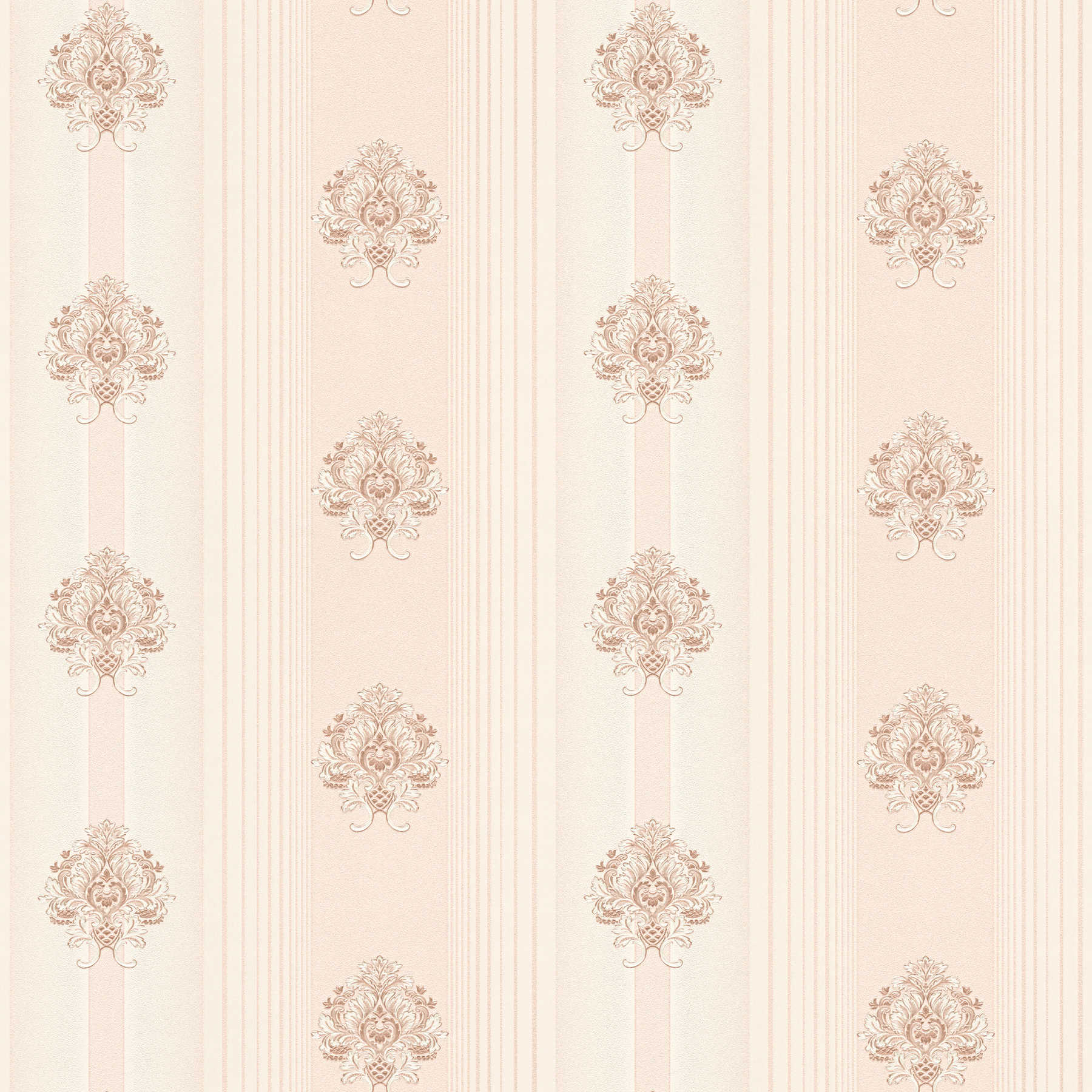         Carta da parati ornamentale rosa con motivo a righe ed effetto metallico
    