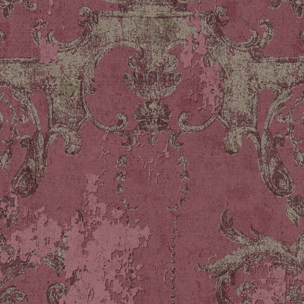             Wallpaper with vintage ornaments & used look - red, gold
        