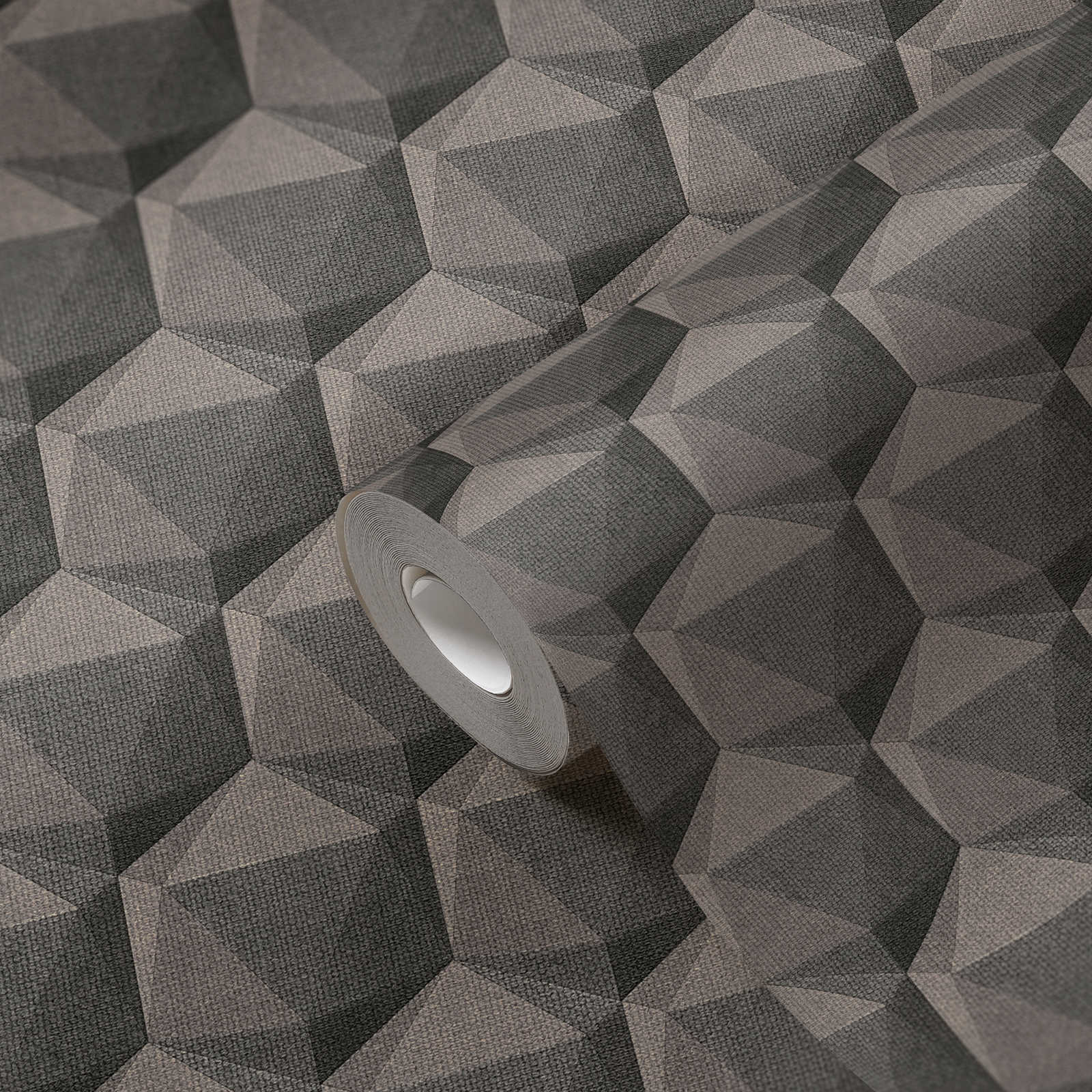             Papel pintado gráfico de óptica 3D con patrón poligonal - gris, beige, negro
        