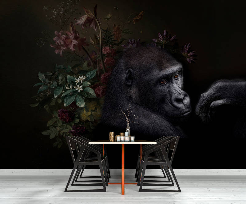            Photo wallpaper Gorilla Portrait with flowers - Walls by Patel
        