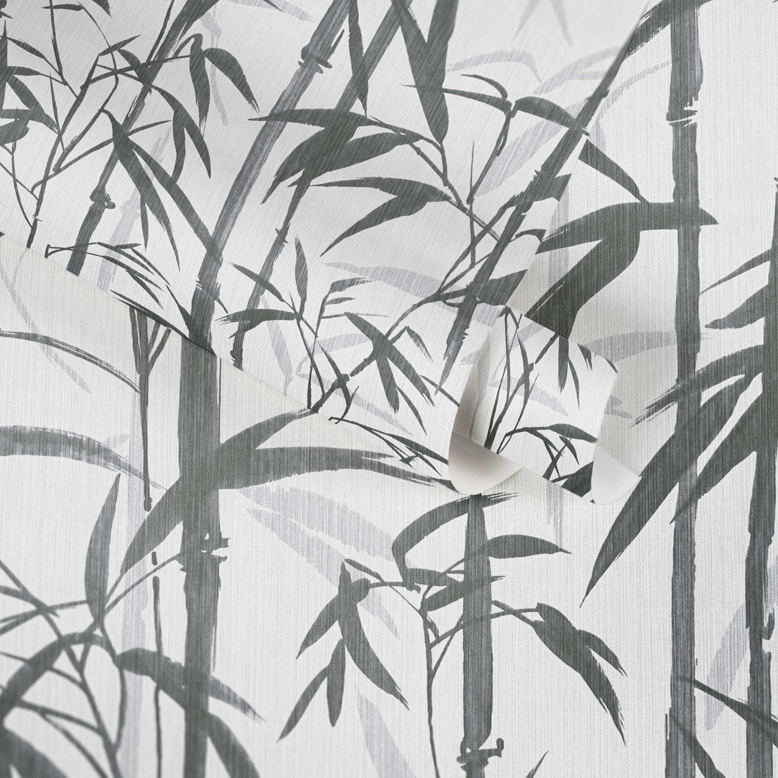             MICHALSKY vliesbehang bamboe design in zwart en wit
        