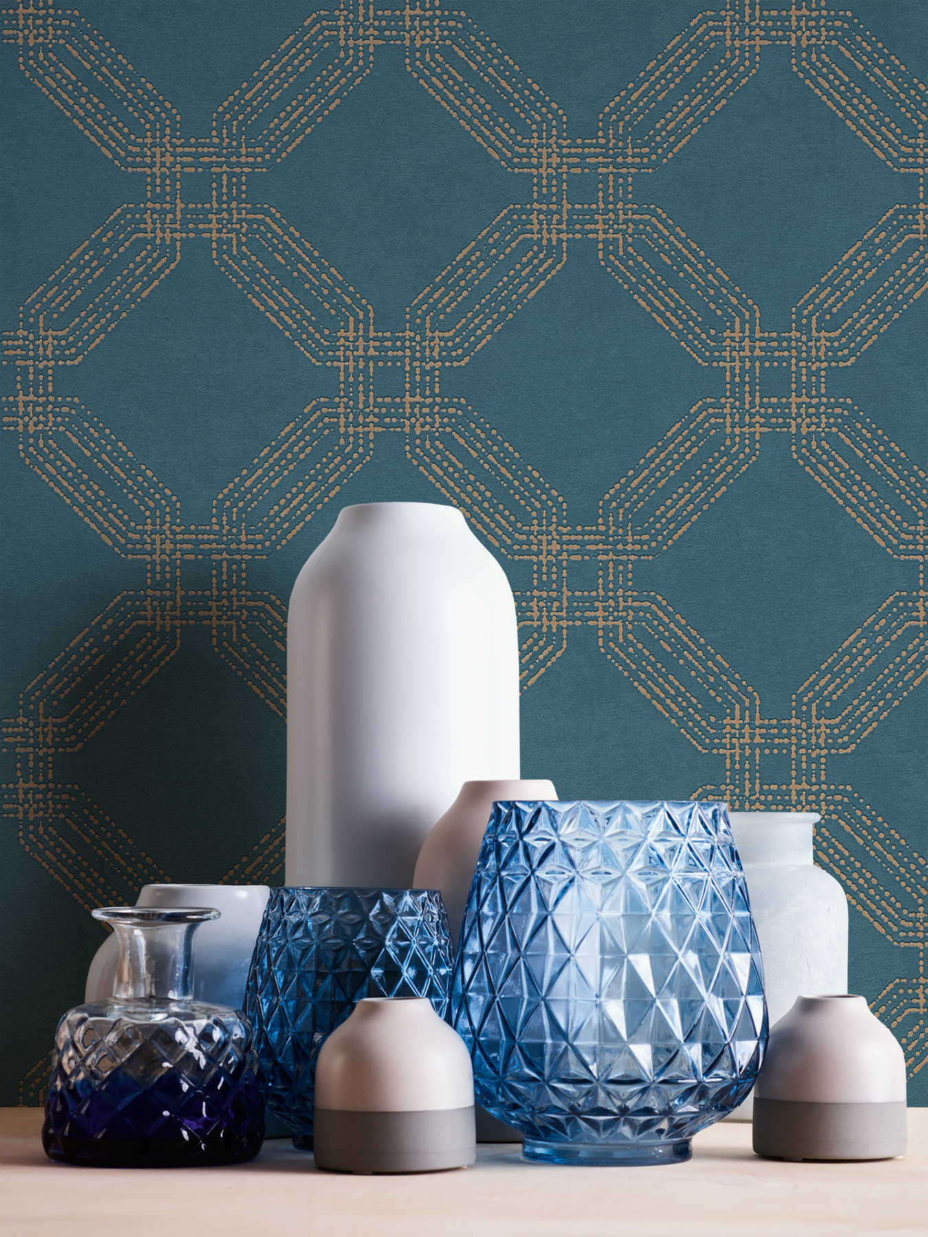             Wallpaper with diamond look, textured - blue, gold
        