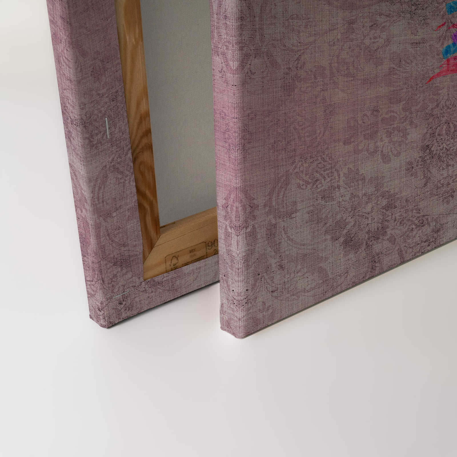             Pavone 2 - Quadro su tela con motivo a pavone e ornamenti in lino naturale - 0,90 m x 0,60 m
        