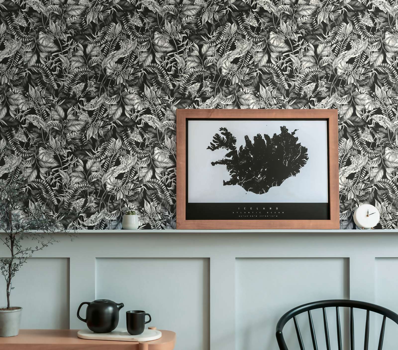             wallpaper floral with leaves & flowers textured matt - black, white
        