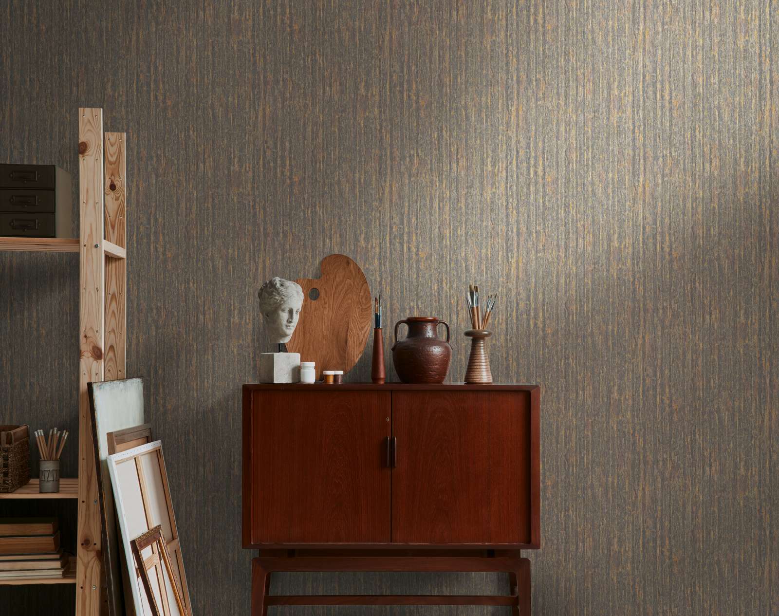             Non-woven wallpaper with wavy line pattern - black, orange, bronze
        