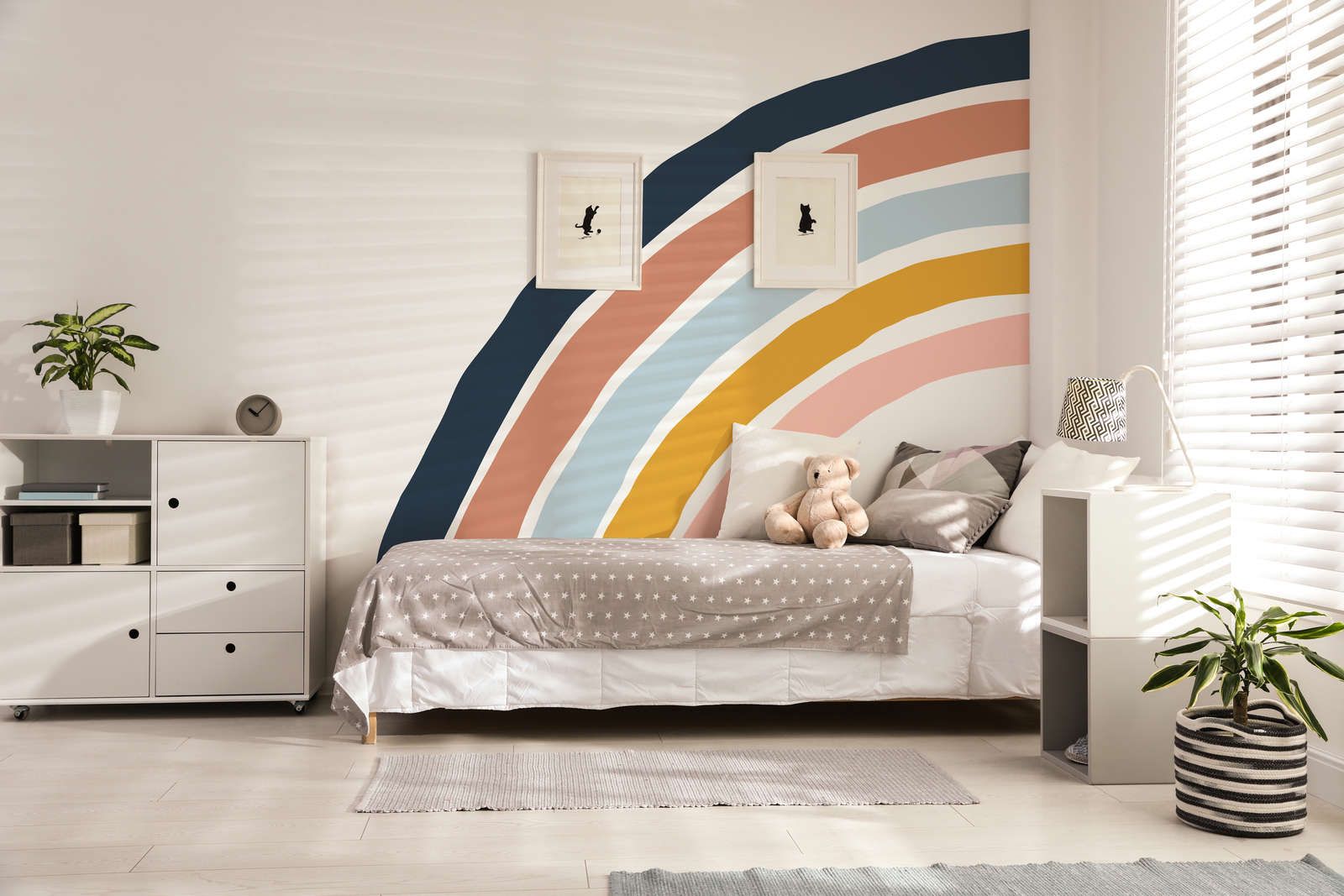             Nursery mural with painted rainbow - Smooth & slightly shiny non-woven
        
