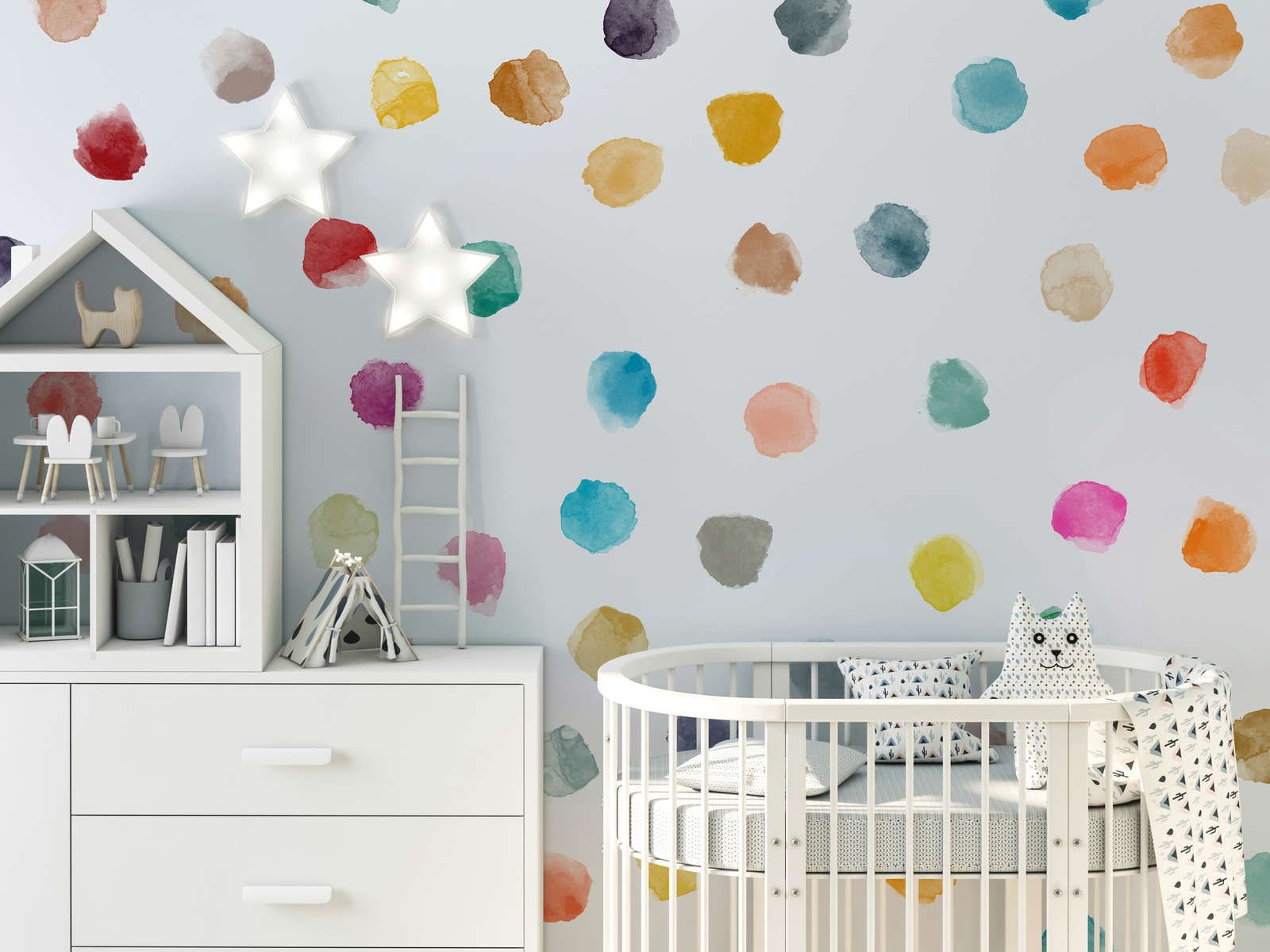             Mural para habitación infantil con lunares de colores - Material sin tejer liso y ligeramente brillante
        