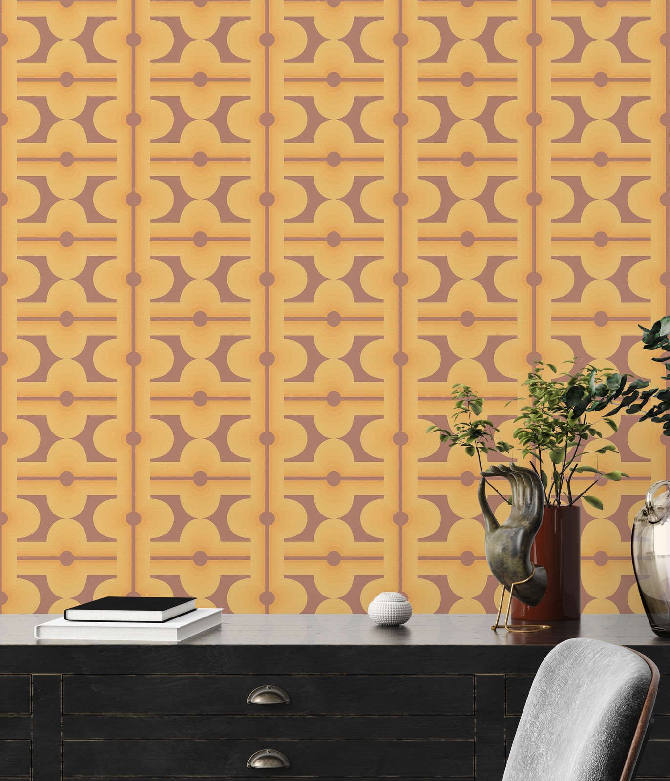             Abstract patterns on 70s non-woven wallpaper in warm colours - brown, yellow, orange
        