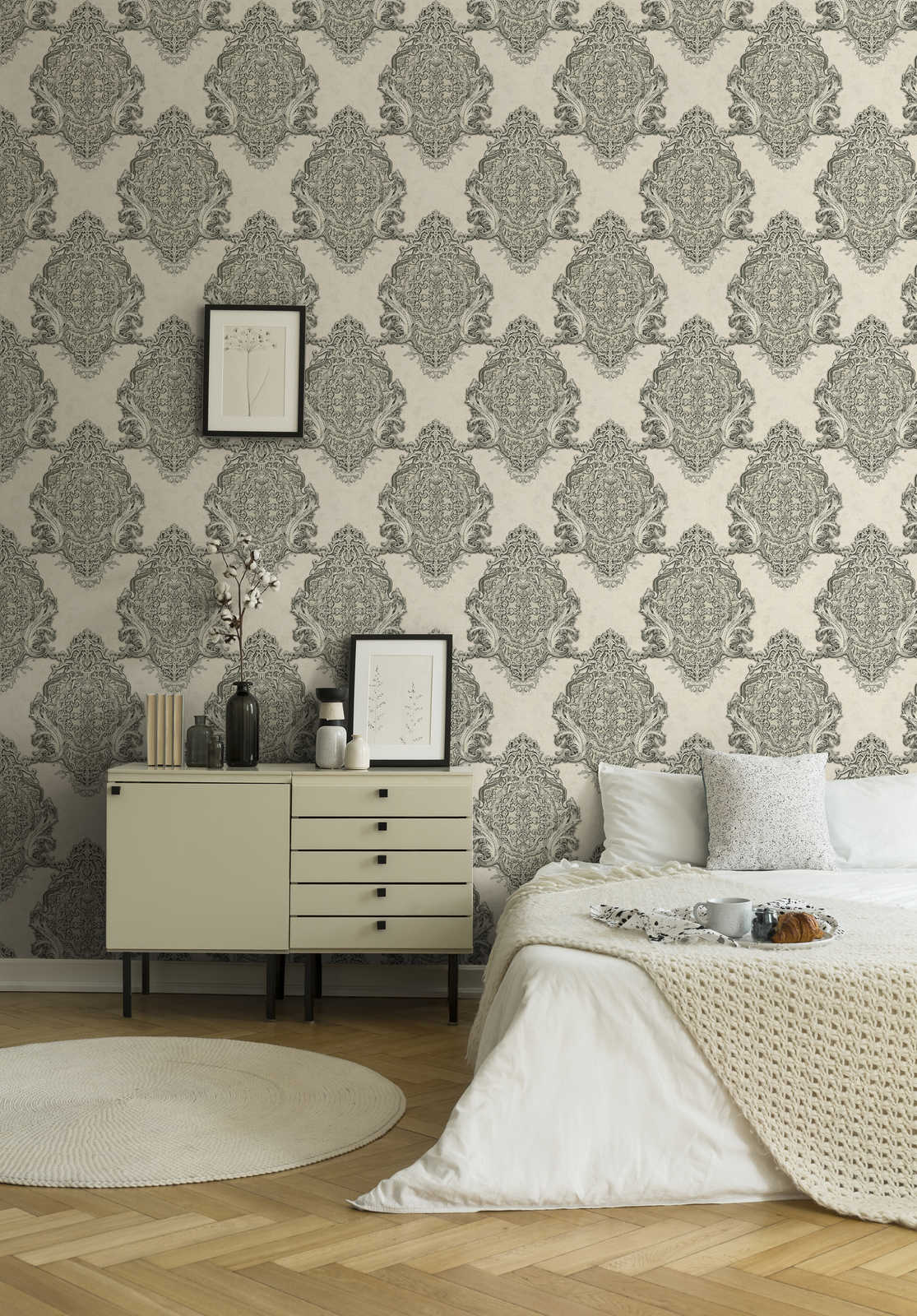             Ornament wallpaper with filigree metallic design - beige, grey
        