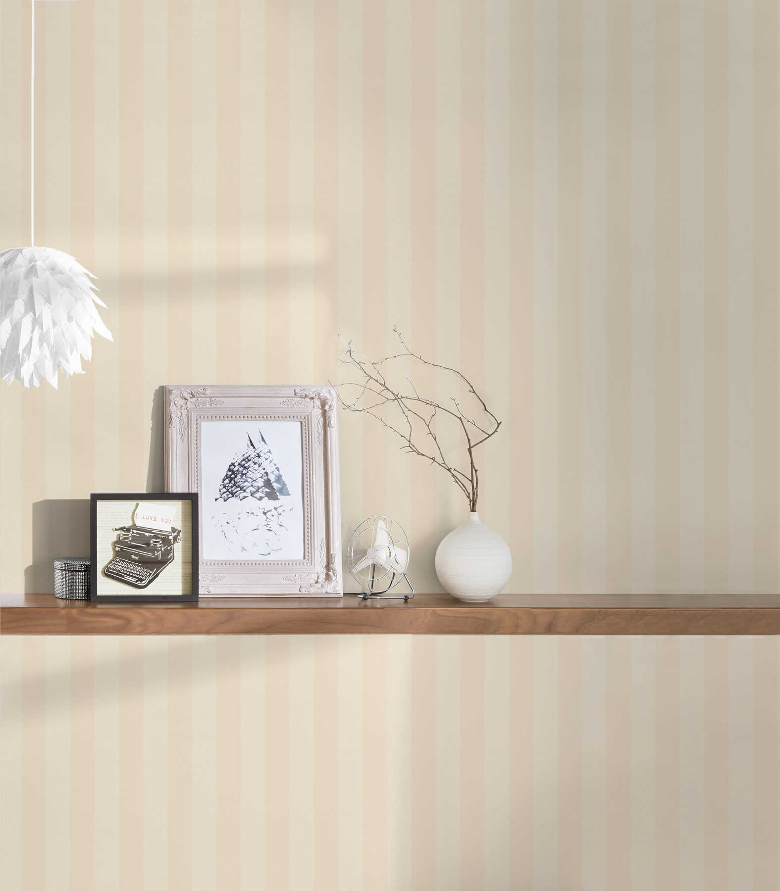             Classic stripe wallpaper in romantic style - beige
        