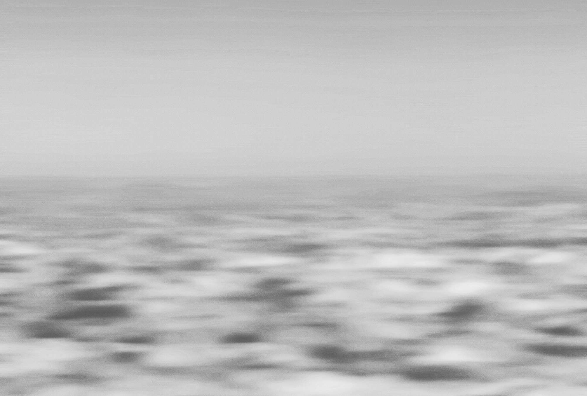             Mural marítimo y abstracto, mar y olas - gris, blanco
        