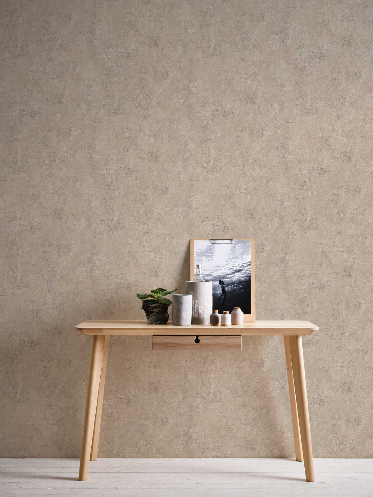             Wallpaper stone look with marbled surface
        