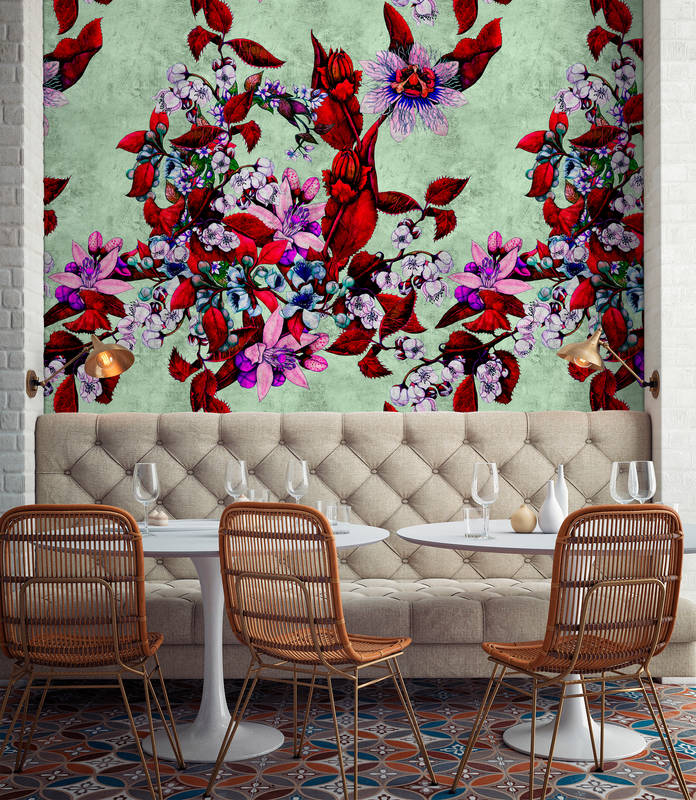             Tropical Passion 3 - Papier peint panoramique au design floral ludique - structure grattée - vert, rouge | Intissé lisse mat
        