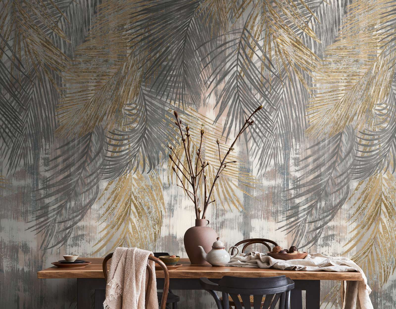             Vliesbehang grote palmbladeren in used look - grijs, geel, beige
        