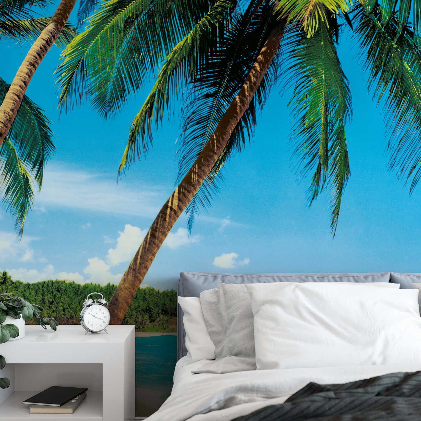             Palmiers & plage Papier peint panoramique Mers du Sud en format vertical
        