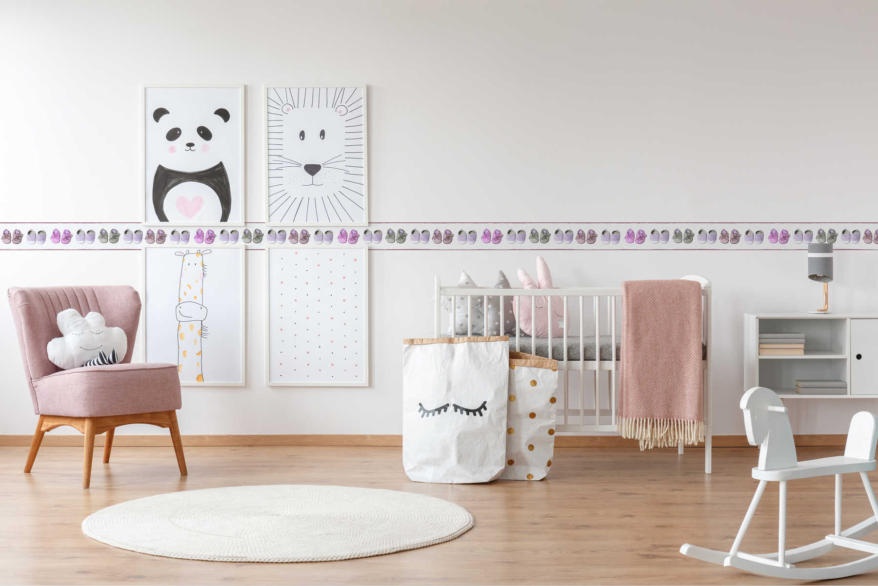             Baby room border for girls - pink
        