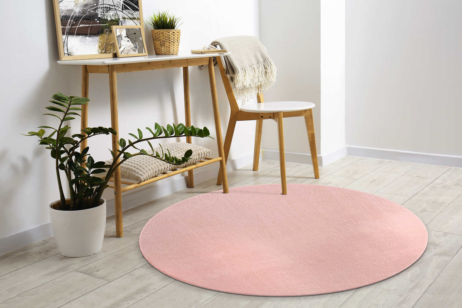Round Delicate Pile Rug in Pink - Ø 120 cm
