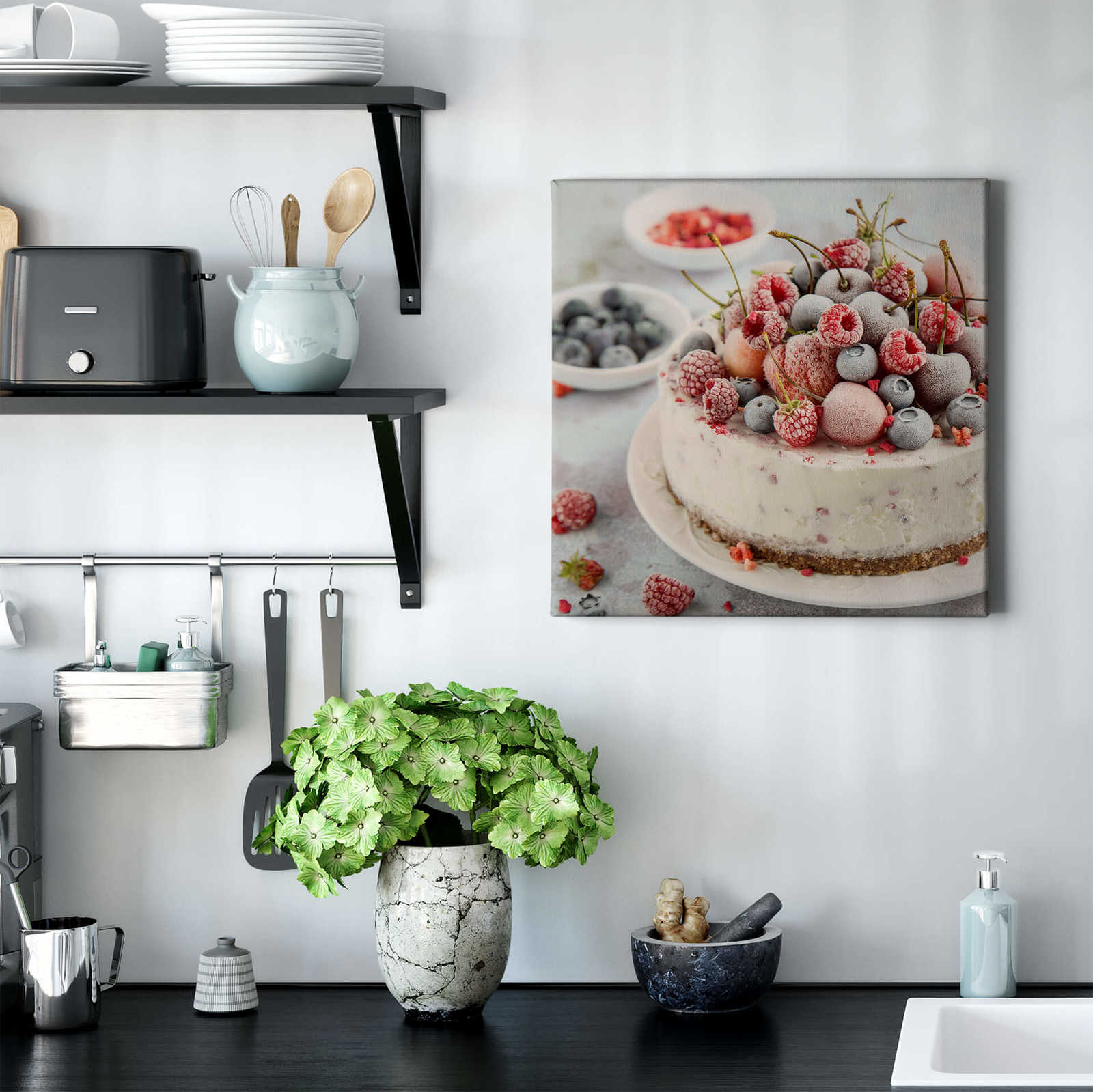             Square canvas print cake with berries – coloured
        