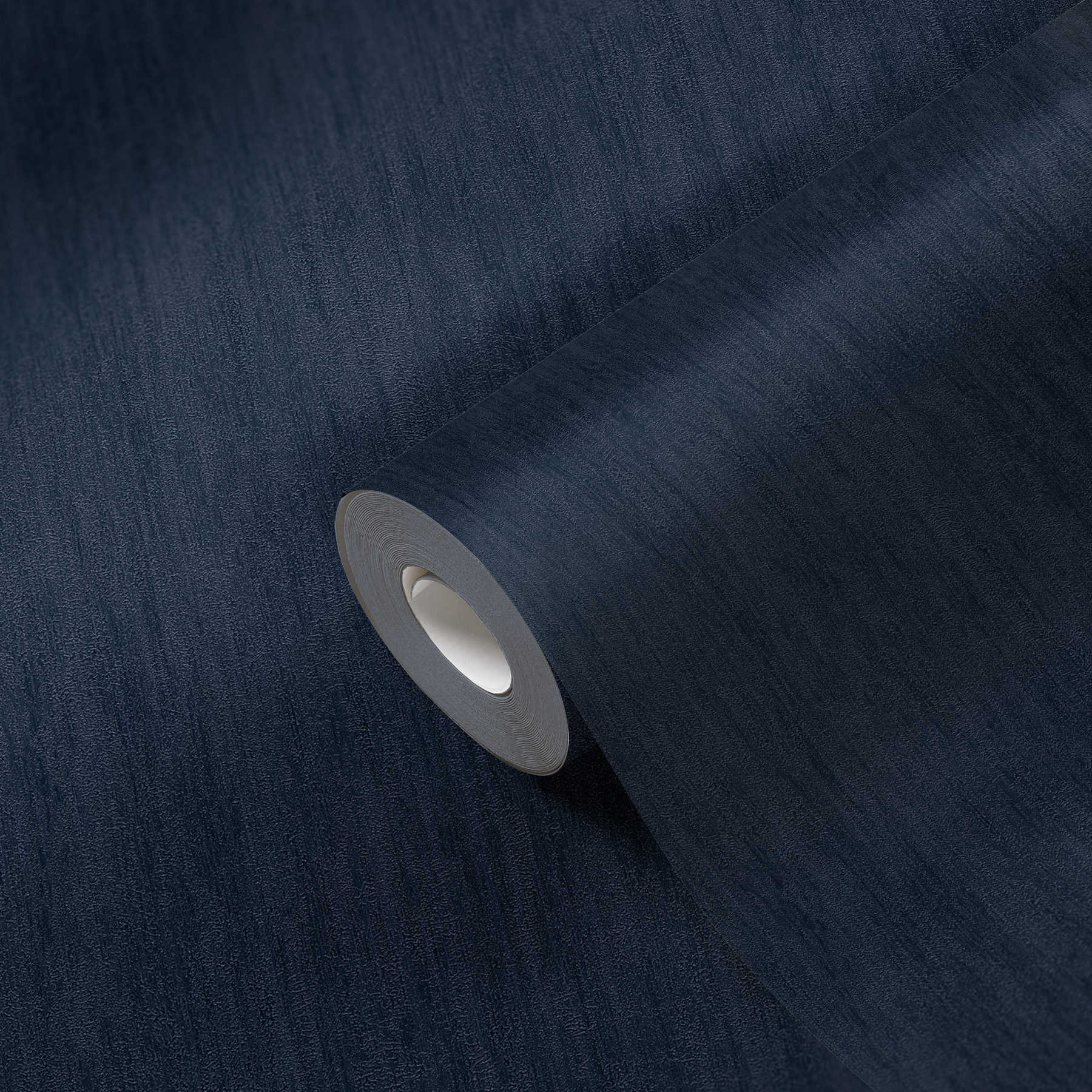             Behang donkerblauw met glans effect & natuurlijke structuur ontwerp
        