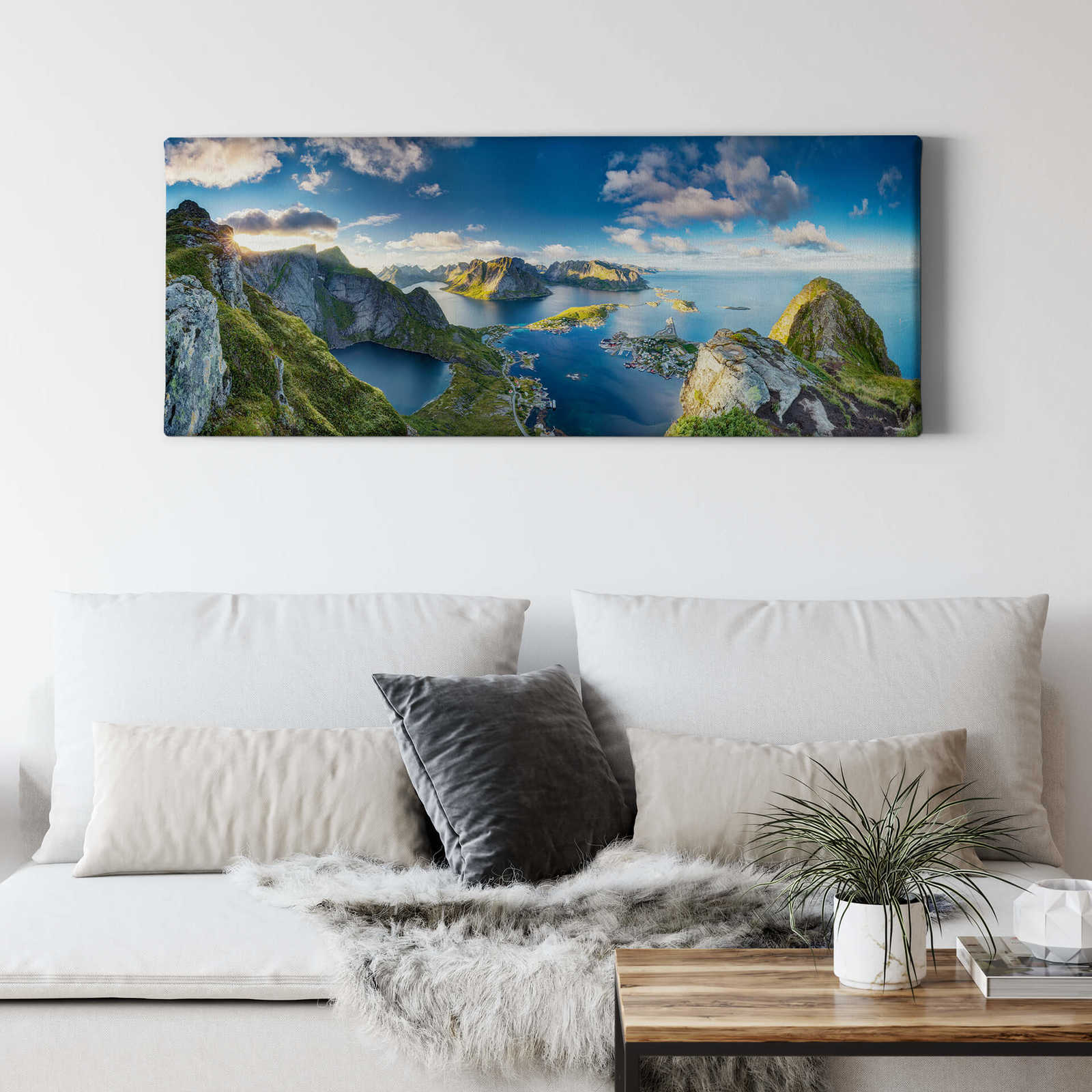             Canvas schilderij van Noorwegen in de zomer - 1.00 m x 0.40 m
        