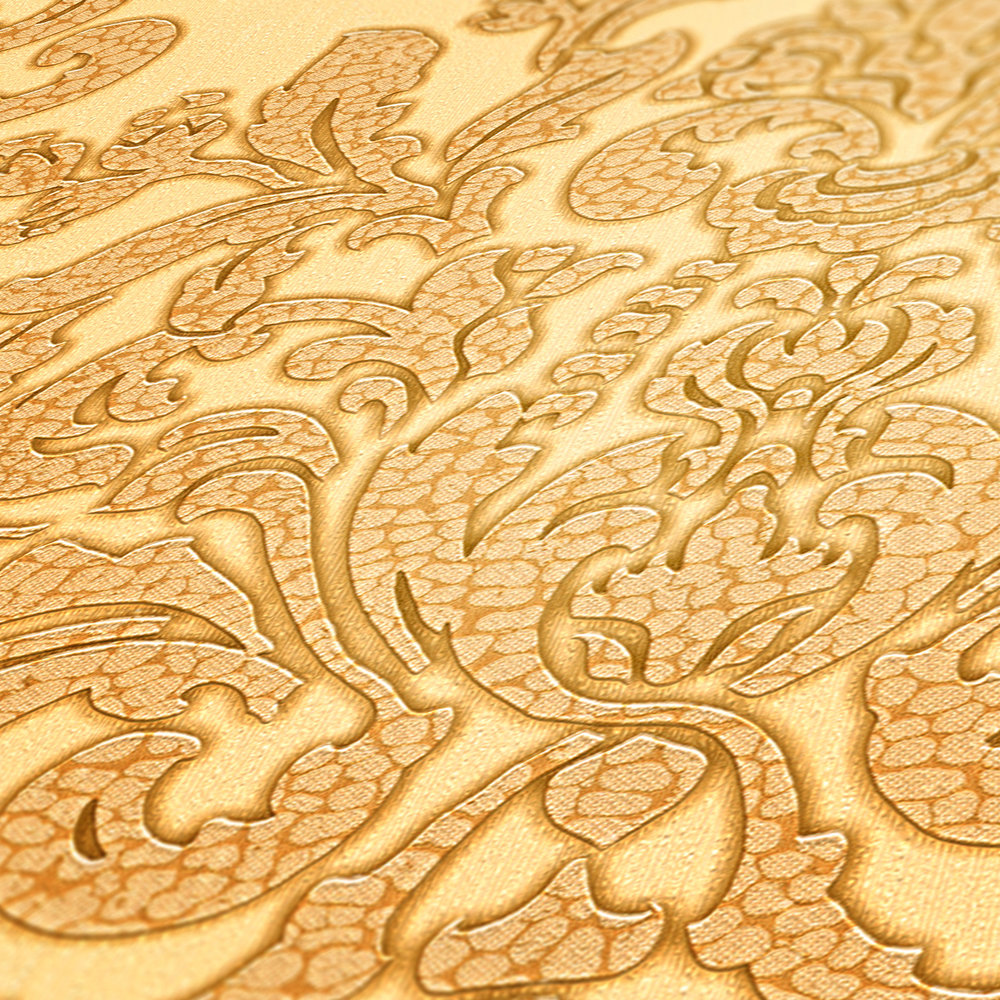             Ornament non-woven wallpaper gold with crackle effect - metallic
        
