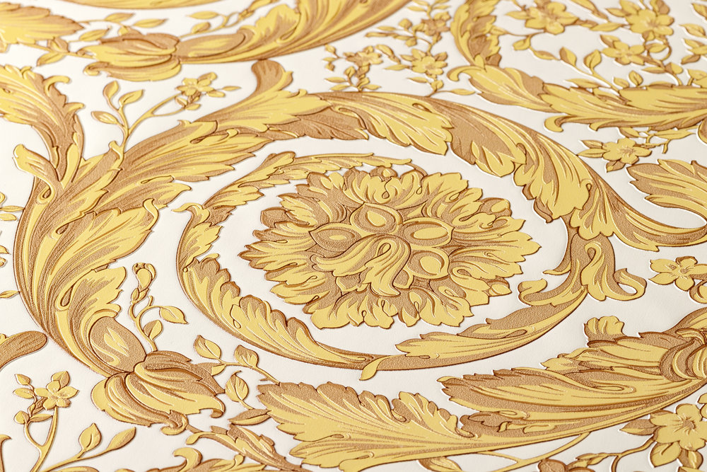             Carta da parati VERSACE con motivo floreale ornamentale - oro, giallo, beige
        