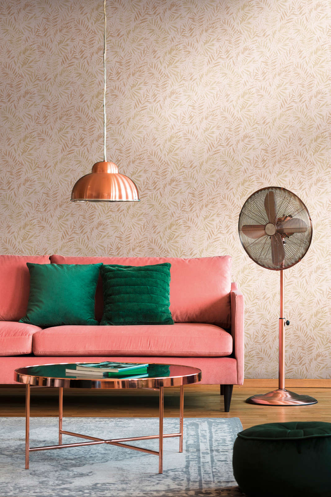             Leaf pattern non-woven wallpaper with gloss effect - pink, gold
        