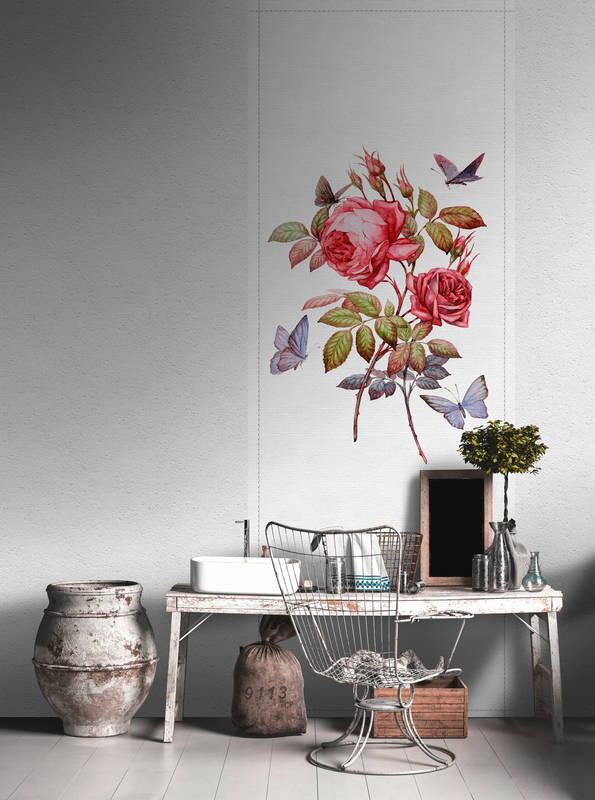             Spring panels 1 - papiers peints à impression numérique avec roses & papillons en structure côtelée - Gris, Rouge | Premium Revêtement mural intissé lisse
        
