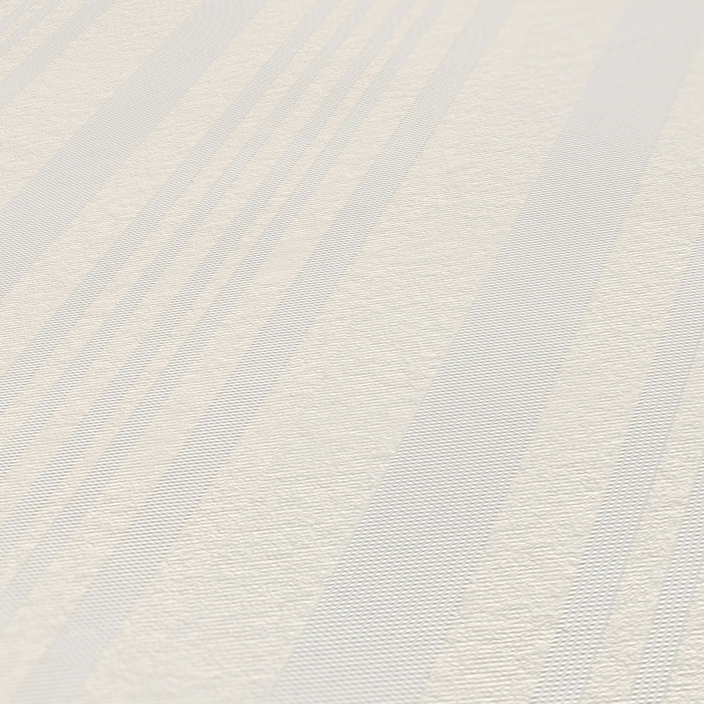             Stripes wallpaper narrow line design - white
        