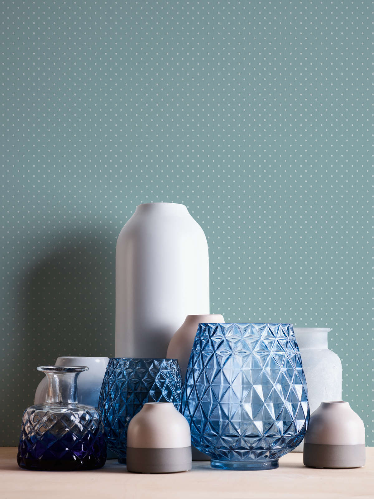             Non-woven wallpaper with small dot pattern - blue, white
        