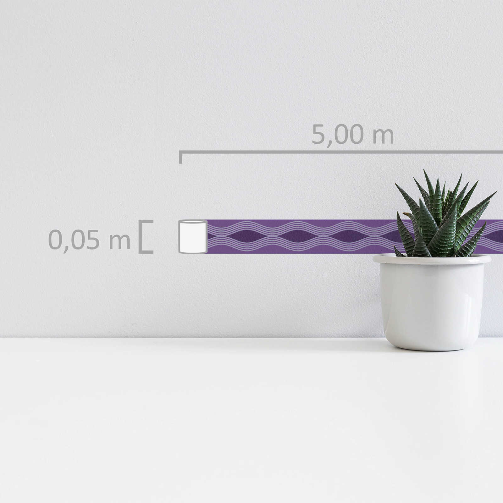             Purple border with graphic design and line pattern - Purple, White
        