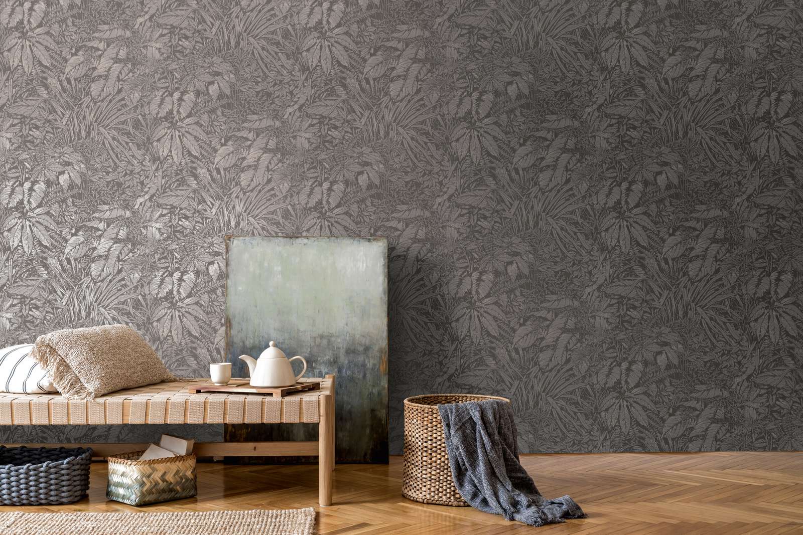             Non-woven wallpaper with floral leaf pattern - grey, black, silver
        