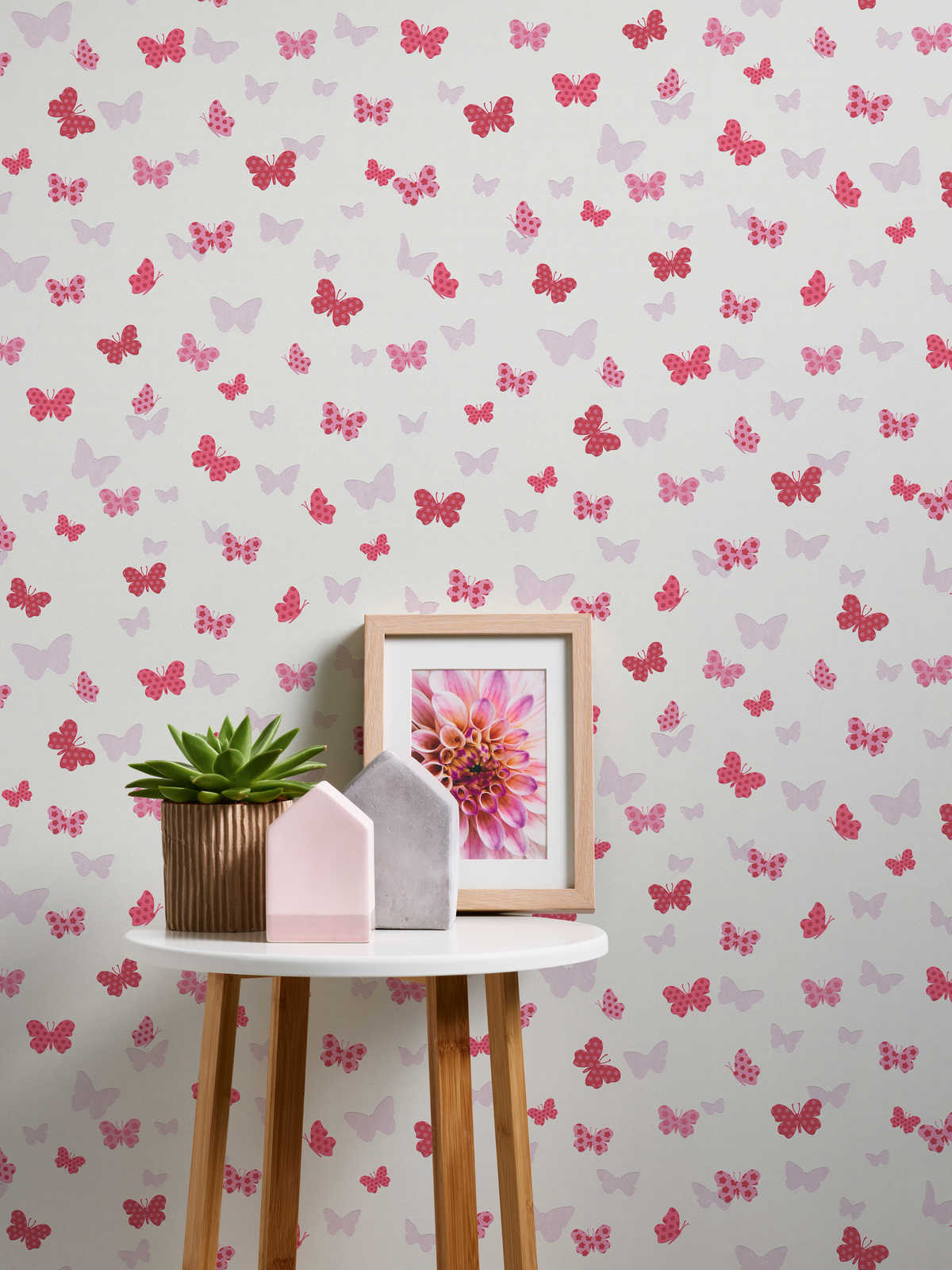             Butterfly wallpaper patterned for Nursery - white, red, pink
        