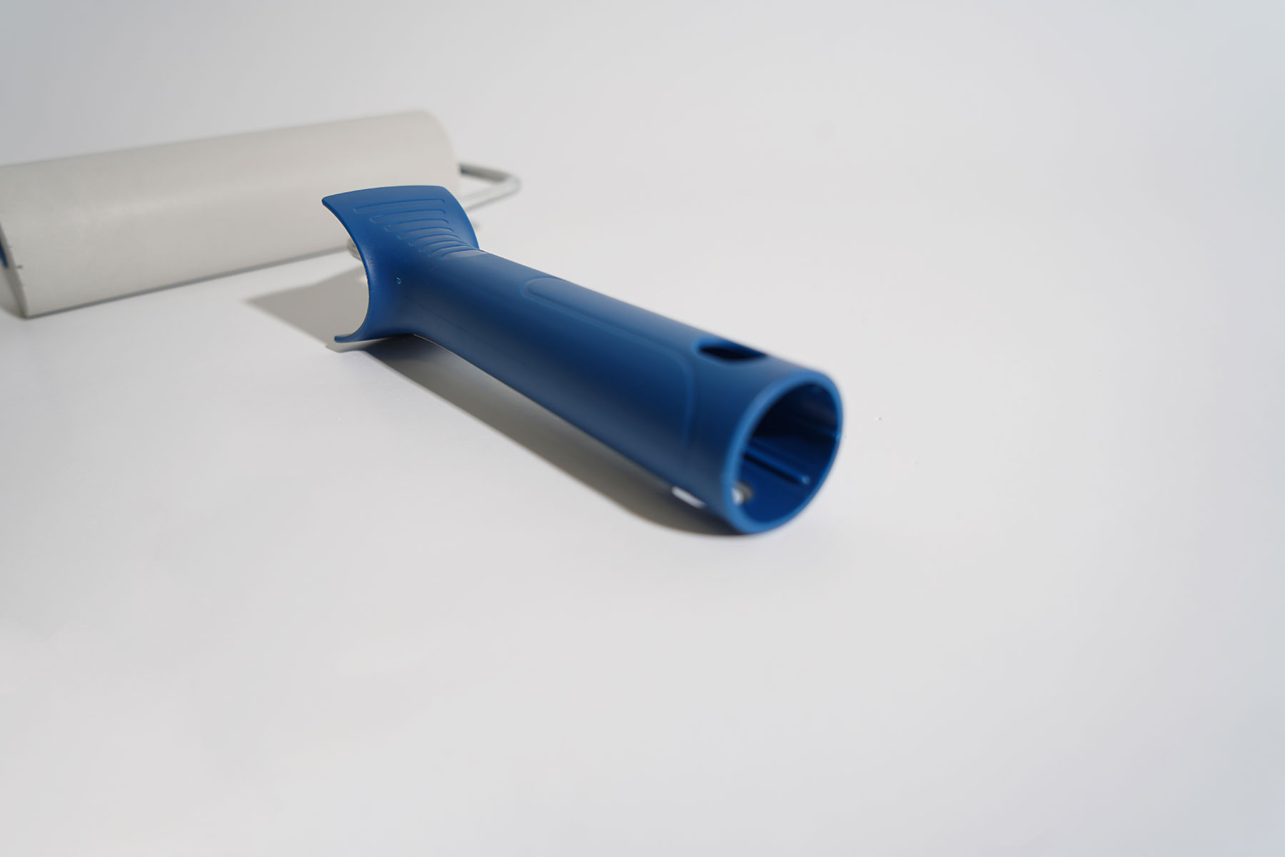             Rodillo de presión con rodillo de espuma de PU de 15 cm y mango de plástico
        