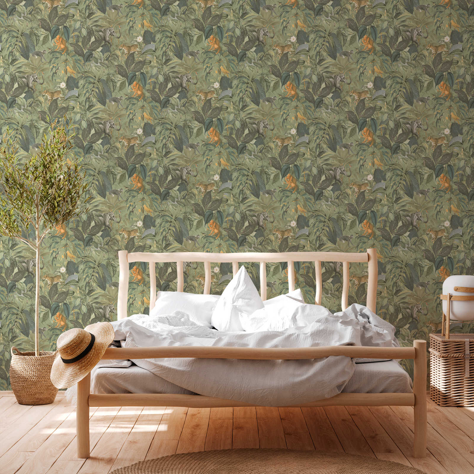             Jungle wallpaper with animals, children motif - grey, green
        