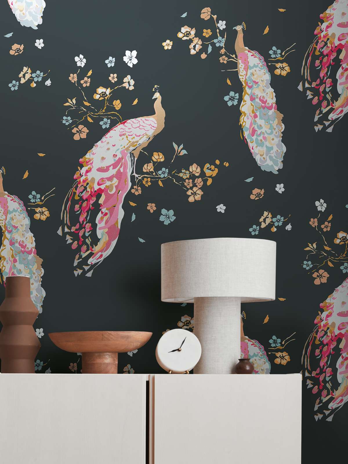            Non-woven wallpaper with peacock pattern with gloss & texture - black, gold, colourful
        
