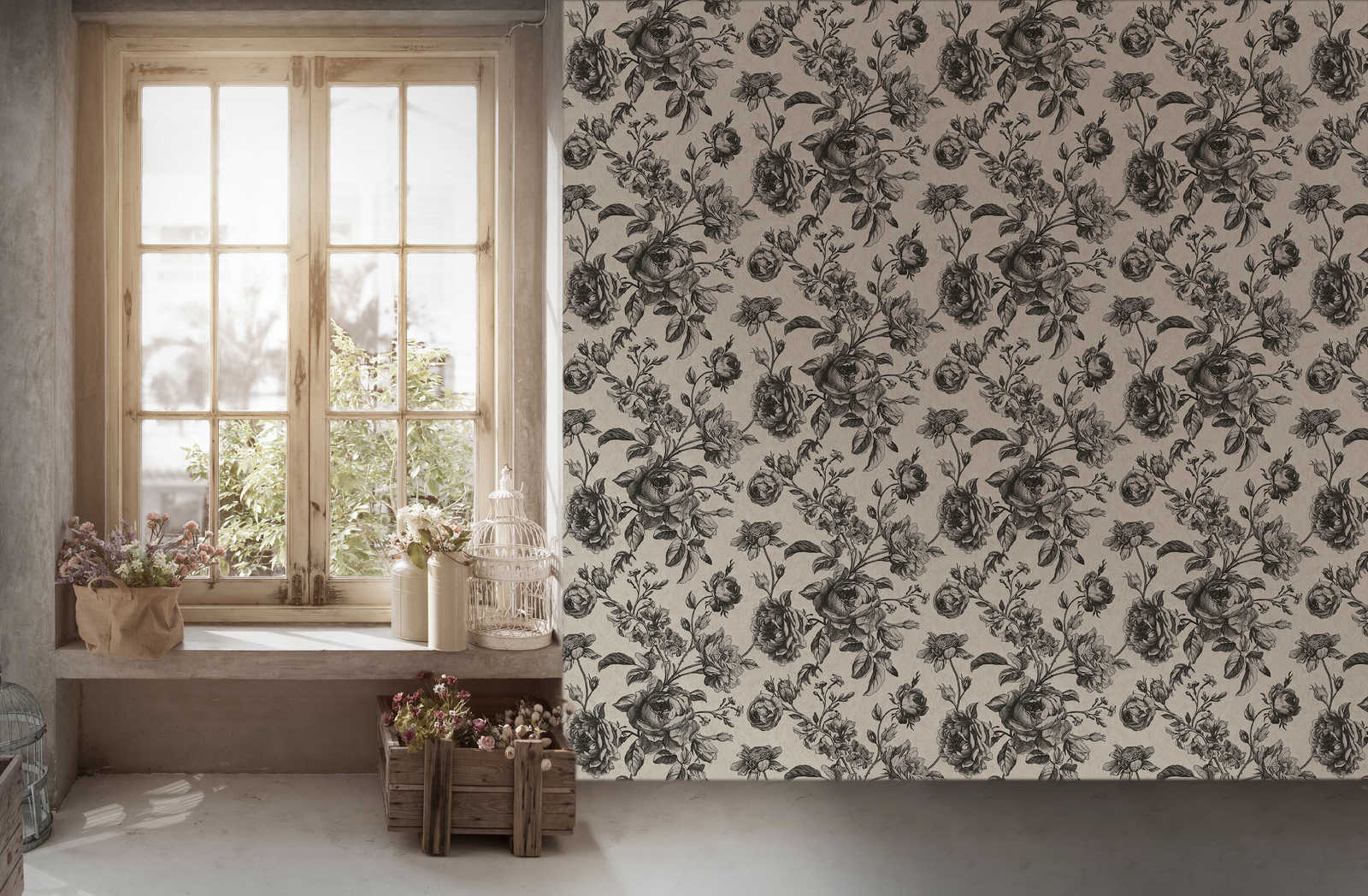             Black and cream wallpaper roses floral pattern - white, black, grey
        