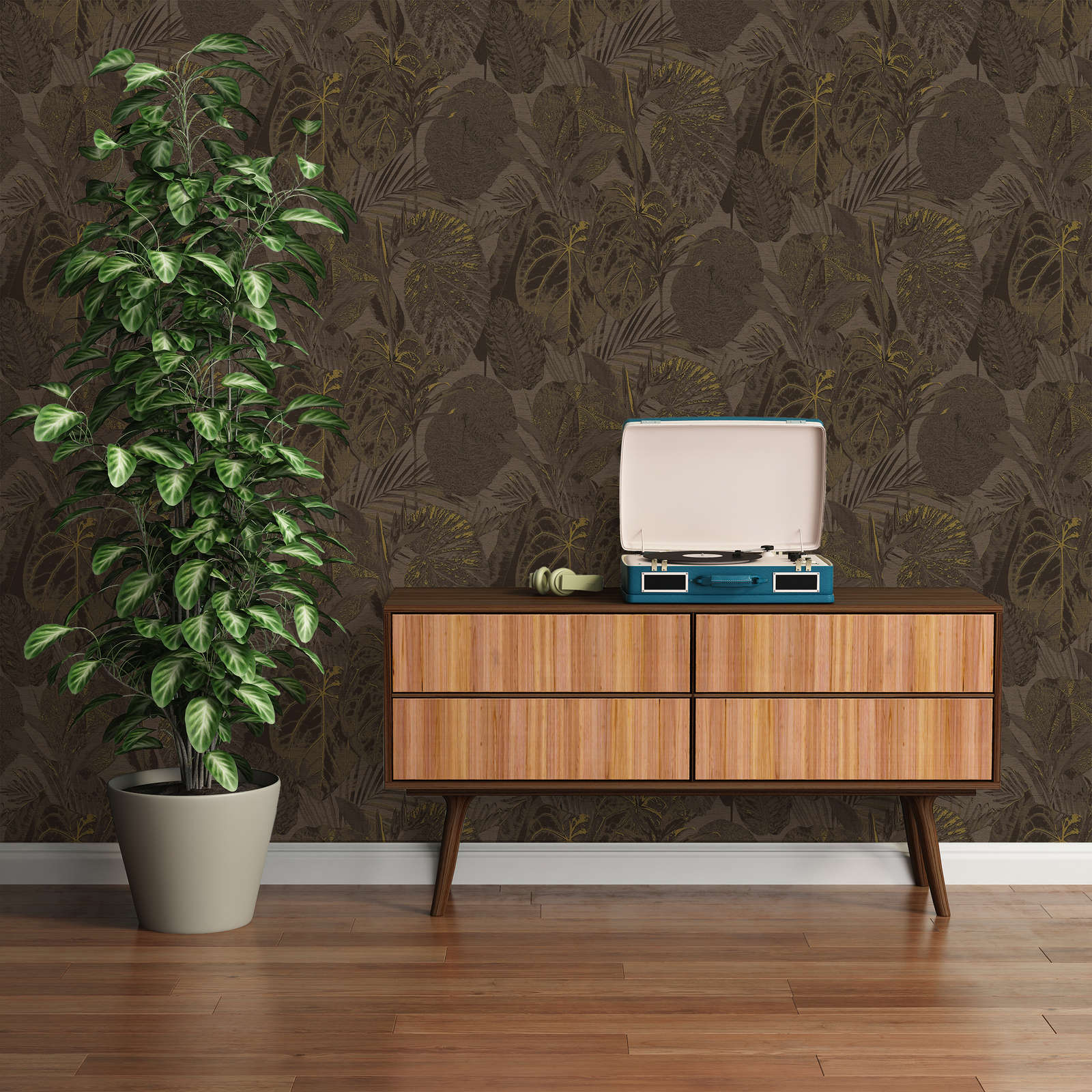             Non-woven wallpaper with jungle pattern lightly textured, matt - brown, black, gold
        