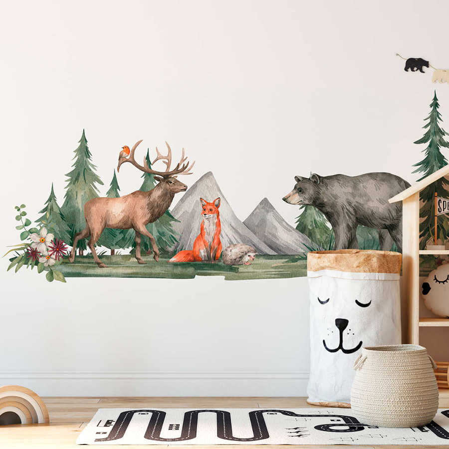Papel pintado de habitación infantil con animales en el bosque - verde, marrón, blanco
