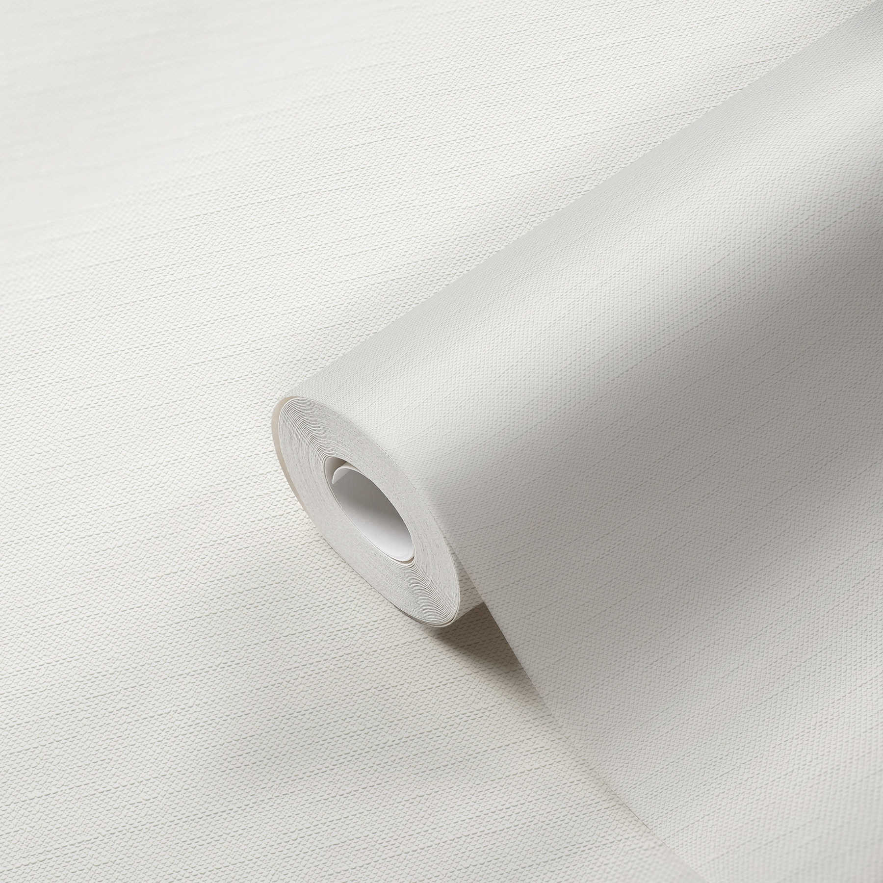             Papel pintado blanco con diseño texturizado de aspecto textil
        