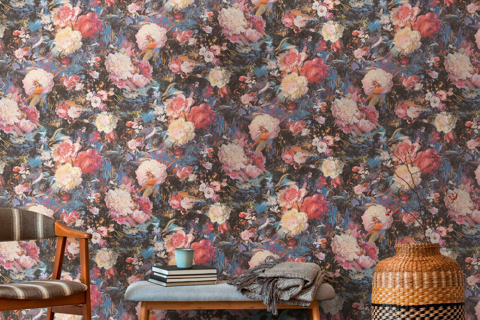             Wallpaper floral design in vintage style - blue, yellow
        